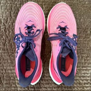 Hoka Mach 5 Women's Pink and Navy Athletic Shoes